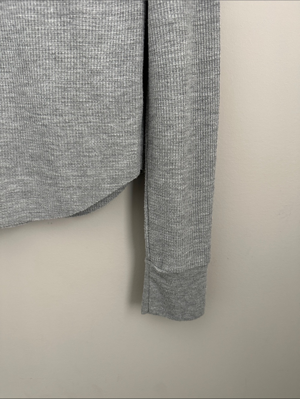 Wildfox Gray Ruffle-Shoulder Ribbed Long Sleeve Top - Picture 9 of 15